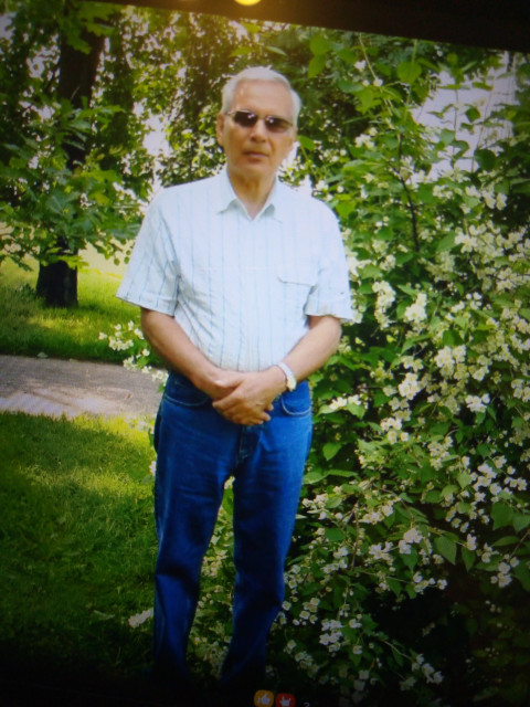 Ввдим, Москва, м. Беляево, 75 лет, 1 ребенок. Он ищет её: Познакомлюсь с женщиной для гостевых отношений, дружбы и общения. Женщина от 60 лет, не очень полнаяНе курю, е выпивке Абсолют равнодушен. Высшее. обр без ж и ф пробл
Живу рядом с метро, один.