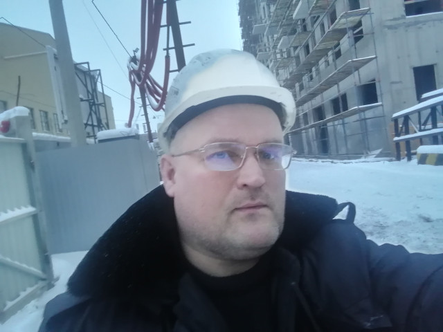 Александр, Россия, Лодейное Поле, 49 лет. Познакомлюсь с женщиной для любви и серьезных отношений, брака и создания семьи, гостевого брака, воНе пью, работаю, детей нет но хочу