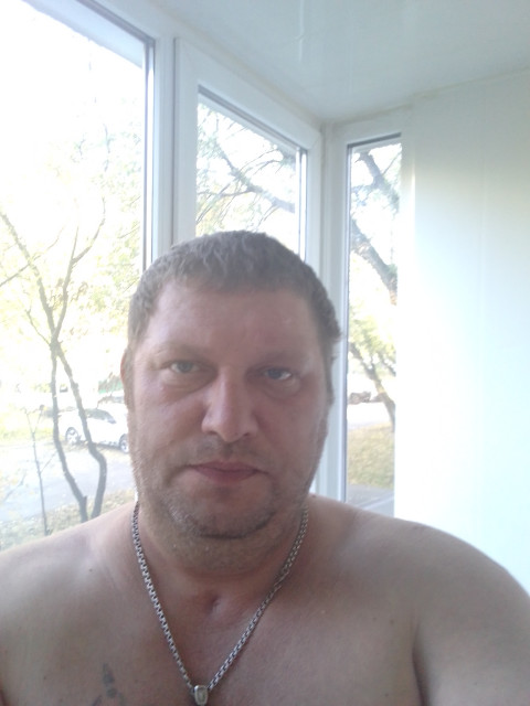 Серёга, Москва, м. Марьино, 49 лет, 2 ребенка. Хочу найти Увижу, пойму кто мне нуженГолубоглазый блондин, крепкого телосложения