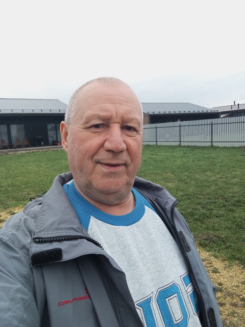 Алексей, Россия, Санкт-Петербург, 69 лет. Он ищет её: Познакомлюсь с женщиной для любви и серьезных отношений, брака, гостевого брака. Жить сейчас, а не вРодился, учился, вырос, работаю + пенсия. Дети отделены.