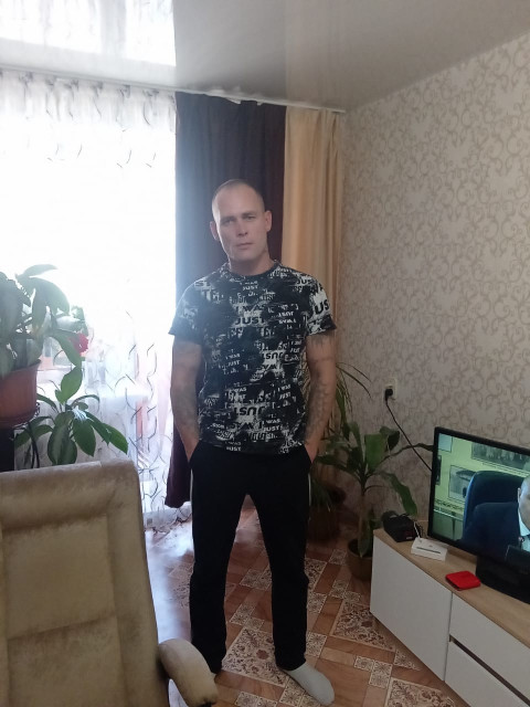 Пётр, Россия, Донецк, 39 лет. Познакомлюсь с женщиной для любви и серьезных отношений, брака и создания семьи, воспитания детей.Русский