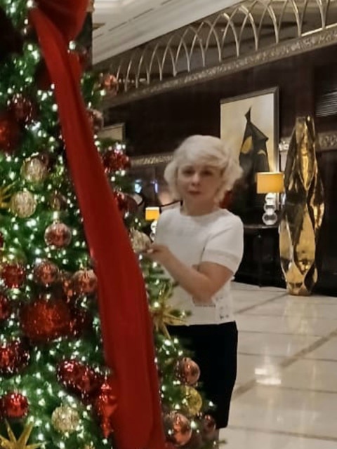 Мила, Россия, Москва, 57 лет, 1 ребенок. Познакомлюсь с мужчиной для любви и серьезных отношений.Живу вдвоём с дочерью. Интересы: медицина, политика, искусство, путешествия.