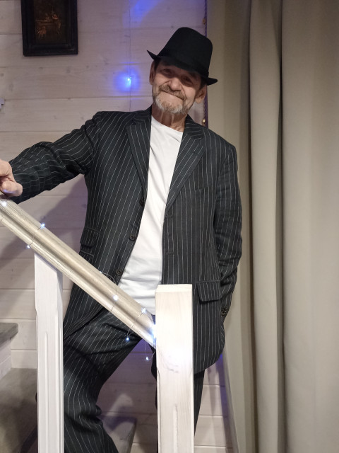 Владимир, Москва, м. Саларьево, 70 лет, 1 ребенок. Познакомлюсь с женщиной для дружбы общения создания семьи. Хочу любви иласки. Чтобы дома ждали. Это...  Анкета 815871. 