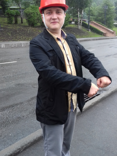 Сергей, Владивосток, 36 лет, 2 ребенка, 1 фото. Я мужчина в самом расцвете сил))) ищу девушку для серьезных отношений, мимолетные связи не интересую