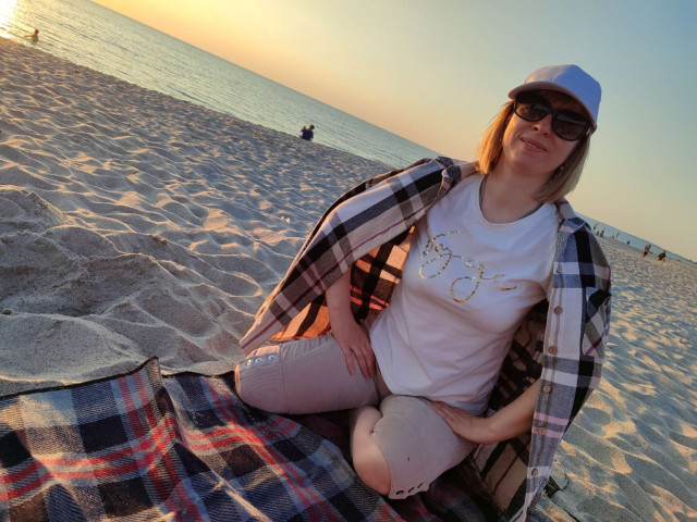 Екатерина, Россия, Калининград, 44 года, 1 ребенок. Познакомлюсь с мужчиной для любви и серьезных отношений, брака и создания семьи. Порядочного. СпособВдова. Имею взрослую дочь. Спокойная и уравновешная. Без вредных привычек. С чувством юмора. Люблю у