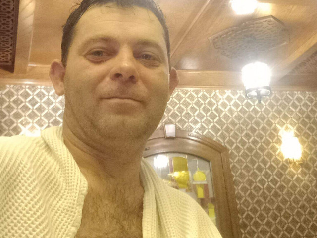 Oleg Kostyuchenko, Пятигорск, 43 года, 1 ребенок, 2 фото. Ищу: Простую взаимно понимающюю  Анкета 816437. 