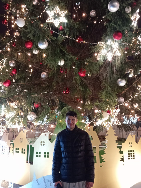 Сергей, Россия, Москва, 29 лет. Познакомлюсь с женщиной для любви и серьезных отношений, брака и создания семьи, рождения совместныхЛюблю играть в волейбол, теннис, занимаюсь продажами