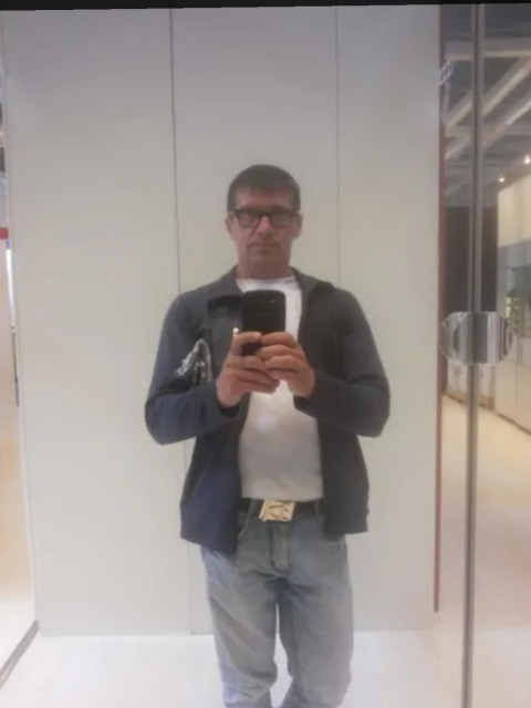 Александр Соловьев, Россия, Волжский, 51 год, 1 ребенок. Я хочу девушку хорошую чтобы была моейХудожник