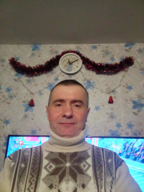 Андрей, Россия, Санкт-Петербург, 44 года. Познакомлюсь с женщиной для любви и серьезных отношений.Простой обычный парень жизнерадостный