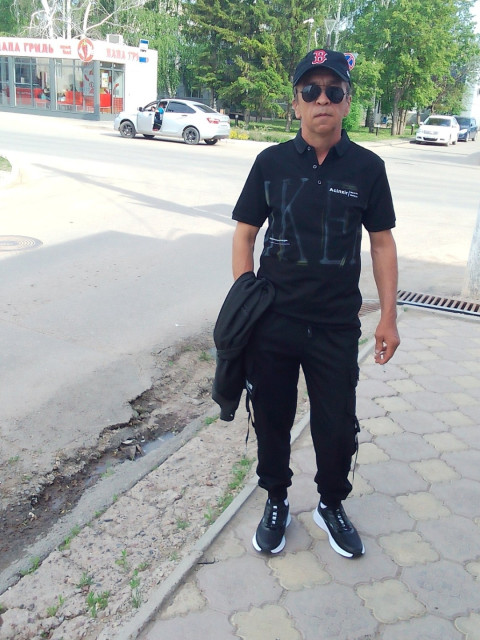 Владимир, Россия, Уфа, 54 года. Познакомлюсь с женщиной для любви и серьезных отношений, гостевого брака.Здоров спокоен работаю дети есть уже взрослые не зависем финансово не от кого