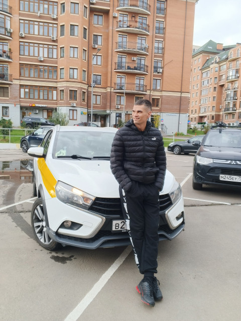 Павел, Россия, Москва, 38 лет, 1 ребенок. Познакомлюсь с женщиной для любви и серьезных отношений, брака и создания семьи, рождения совместныхНе пью алкоголь, не курю, работаю, зарабатываю