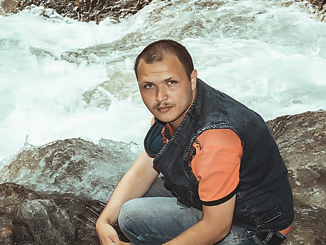 Дмитрий Юферов, Россия, Братск, 36 лет. Хочу найти Серьезные отношения, построение семьи воспитание детей.Рассказать могу много, но, лучше при живом общении.