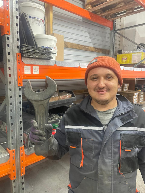 Игорь, Казахстан, Астана, 38 лет, 2 ребенка. Познакомлюсь с женщиной для любви и серьезных отношений.О себе - спокойный целеустремлённый адекватный мужчина. Ищу женщину для серьезных отношений. Хочется