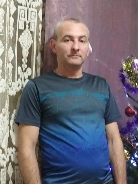 Анатолий, Россия, Курск, 37 лет, 1 ребенок. Познакомлюсь с женщиной для любви и серьезных отношений, брака и создания семьи.Доброе человек