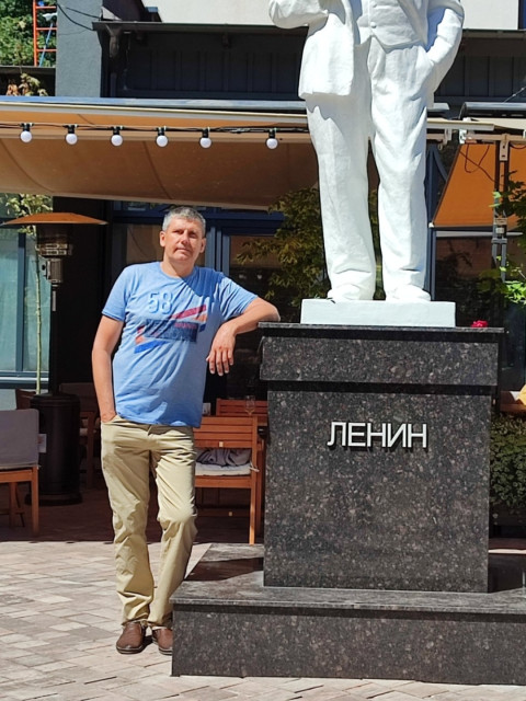 Дмитрий, Россия, Калининград, 49 лет. Познакомлюсь с женщиной для любви и серьезных отношений, брака и создания семьи, воспитания детей, рХолост, детей нет. Ищу женщину для создания семьи.