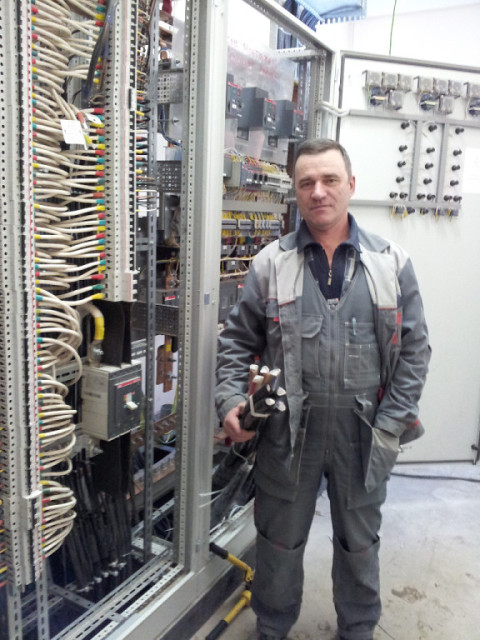 Александр, Россия, Ульяновск, 58 лет, 1 ребенок. Познакомлюсь с женщиной для дружбы и общения.Общительный, надежный