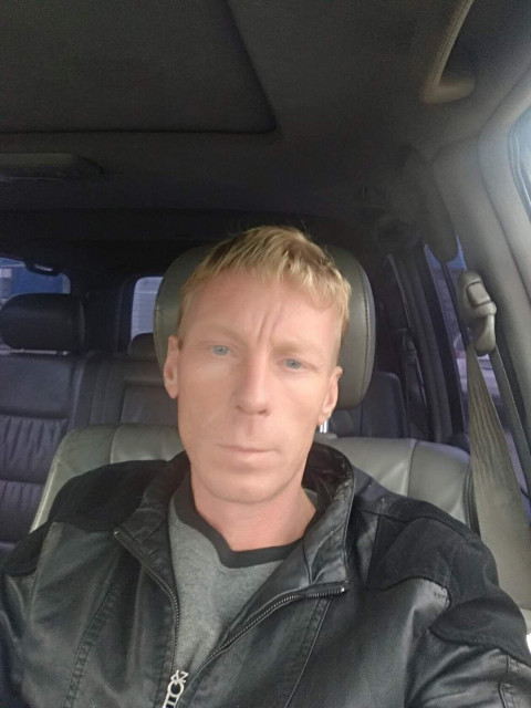 Николай, Россия, Красноярск, 46 лет, 1 ребенок. Познакомлюсь с женщиной для брака и создания семьи.Рост 170 вес70 возраст 46 русский не женат ищу женщину для создания семейного очага с серьёзными нам