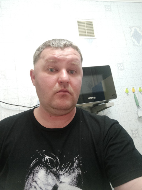 Алексей, Россия, Барнаул, 40 лет, 2 ребенка. Познакомлюсь с женщиной для любви и серьезных отношений, брака и создания семьи, гостевого брака, воХочется найти свою родную душу