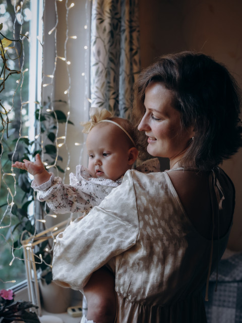 Юлия, Россия, Москва, 39 лет, 1 ребенок. Познакомлюсь с мужчиной для любви и серьезных отношений, брака и создания семьи, воспитания детей, дЗанимаюсь йогой, люблю спорт, чтение. Два высших образования. Есть работа. Я активная и интересная. 