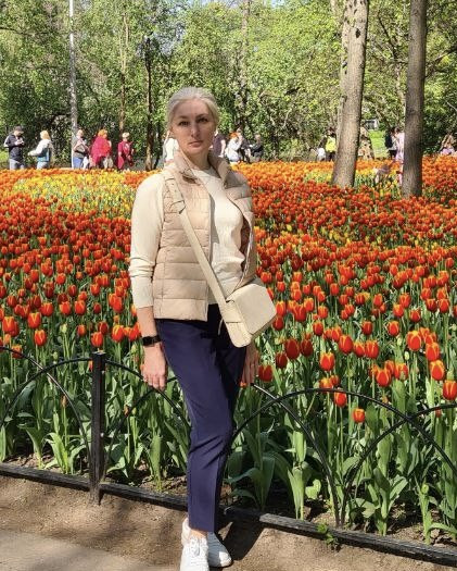 Юлия, Россия, Санкт-Петербург, 48 лет, 1 ребенок. Хочется встретить мужчину для серьезных отношений и создания семьи. 
Хотелось что бы в отношениях были...  Анкета 819204. 