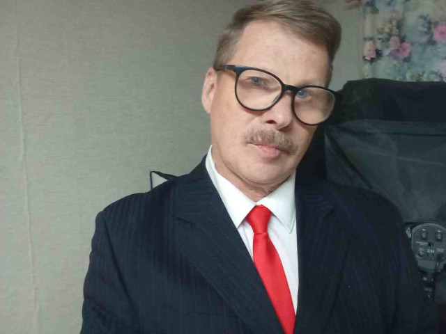 Вдад, Россия, Москва, 53 года. Познакомлюсь с женщиной для любви и серьезных отношений, брака и создания семьи.Обычный. Утренние пробежки. ЗОЖ. Не курю. Свой дом, машина. Работаю в энергетике.