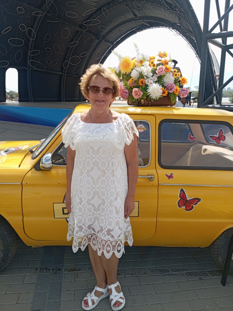 Нина, Россия, Новосибирск, 64 года, 2 ребенка. Она ищет его: Познакомлюсь с мужчиной для любви и серьезных отношений, брака и создания семьи, дружбы и общения.Живу одна. Дети живут отдельно. Люблю природу, свой дом, сад. Люблю путешествие. Работаю. Пою в 