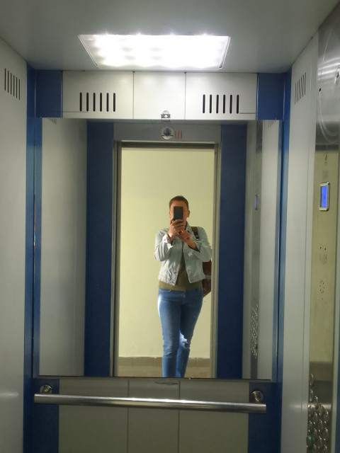 Bird, Россия, Москва, 46 лет, 1 ребенок. Познакомлюсь с мужчиной который понравится визуально и эпистолярно. Замуж не стремлюсь. Ценю искреннПо натуре интроверт. Хочу для себя открыть новый круг общения и интересов. Очень не хочу расставатьс