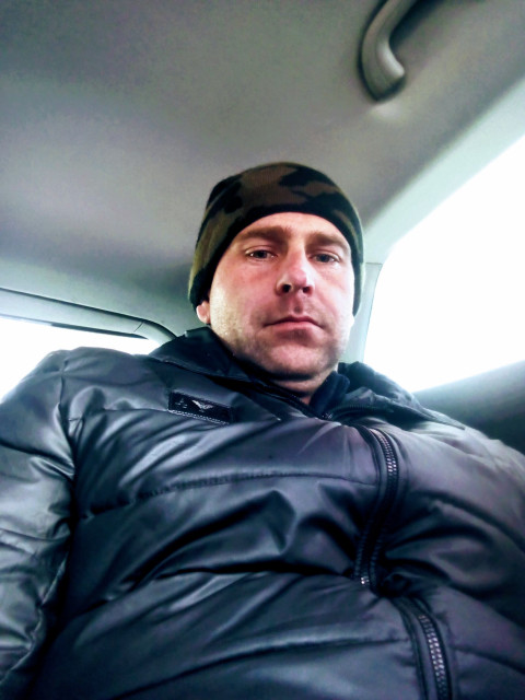 Андрей, Россия, Севастополь, 33 года. Познакомлюсь с женщиной для любви и серьезных отношений, брака и создания семьи, рождения совместныхРоботаю цель найти любимую девушку,жену