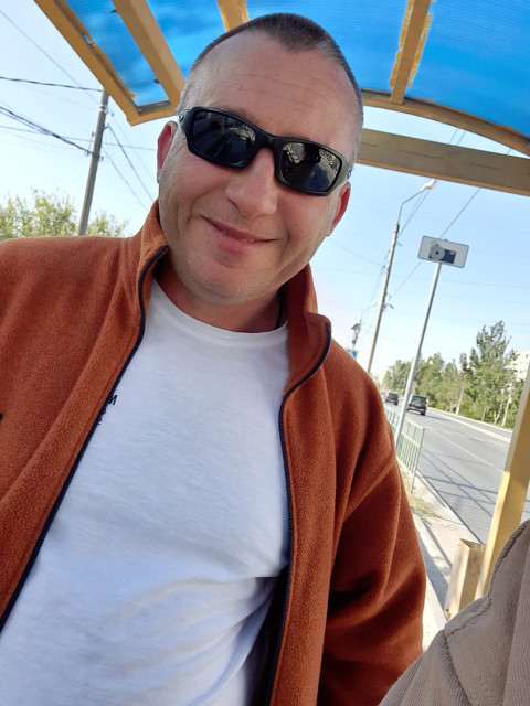 Виарел, Россия, Волжский, 52 года, 1 ребенок. Познакомлюсь с женщиной для любви и серьезных отношений, брака и создания семьи, воспитания детей, рИщу серьёзные отношения мне 51