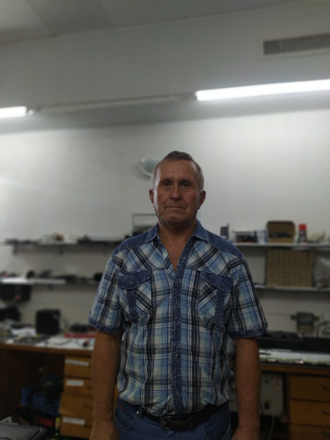 Владимир, Россия, Севастополь, 67 лет. Он ищет её: Познакомлюсь с женщиной для дружбы и общения.Военный пенсионер. Интересно общение с противоположным полом.