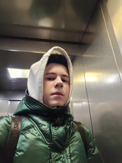 Даниил, Россия, Одинцово, 27 лет. Я профессиональный фотограф, занимаюсь баскетболом фото и музыкой. Очень весёлый разносторонний чело