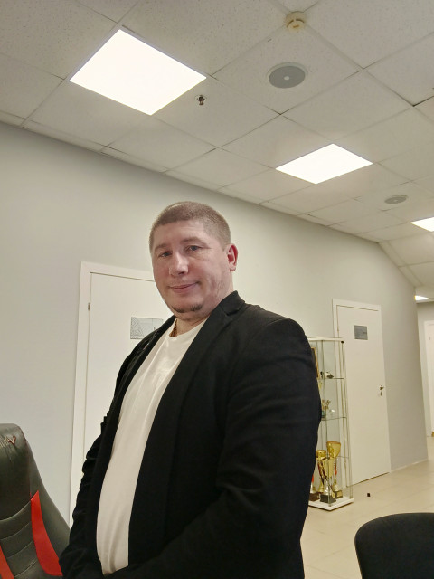 Евгений, Россия, Санкт-Петербург, 42 года, 2 ребенка. Познакомлюсь с женщиной для любви и серьезных отношений, дружбы и общения. Анкета 819902. 