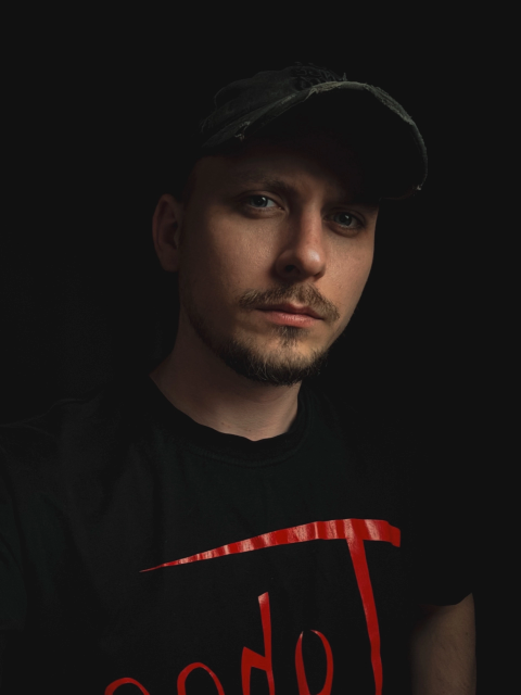 Андрей, Россия, Москва, 35 лет. Познакомлюсь с женщиной для дружбы и общения.Творческий человек, профессиональна занимаюсь поэзией, веду блоги в различных соц. сетях.