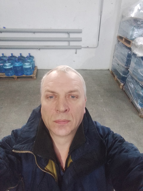 Евгений, Россия, Москва, 51 год. Познакомлюсь с женщиной для любви и серьезных отношений, брака и создания семьи, дружбы и общения. Анкета 820074. 