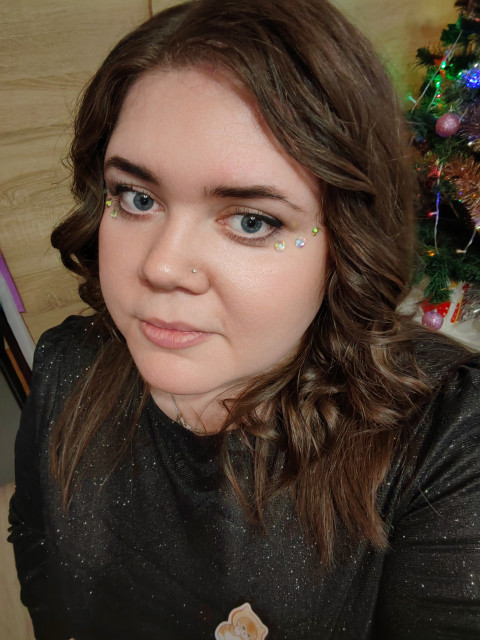 Виктория Юрьевна, Минск, м. Кунцевщина, 29 лет, 1 ребенок. Она ищет его: Противоположность нарцисса. ) общение иногдашнее, а там видно будет. 
Со странными предложениями ПрХорошая я, если ко мне с душой.