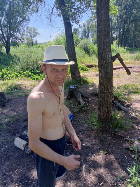 Сергей, Россия, Уфа, 46 лет, 1 ребенок. Познакомлюсь с женщиной для любви и серьезных отношений, брака и создания семьи.Очень хочу встретить свою единственную женщину для серьёзных отношений и создания семьи. Любл