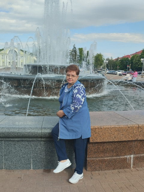 Мария, Беларусь, Гродно, 61 год. Познакомлюсь с мужчиной для любви и серьезных отношений.Люблю природу, водить авто, дачу.
