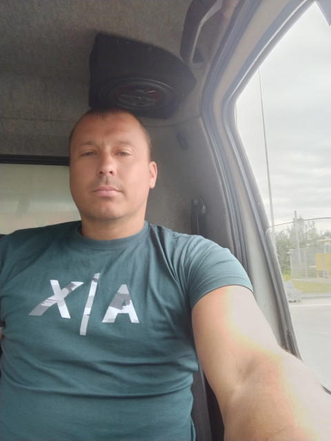 Саша, Россия, Елец, 36 лет, 1 ребенок. Познакомлюсь для серьезных отношений.