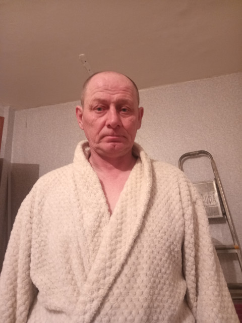 Юра Баяндин, Россия, Красноярск, 53 года, 1 ребенок. Хочу найти Среднего роста можно моего веса грудь 3 4Я вдовец мне 52 года рост170 вес 90. Работаю водтелем