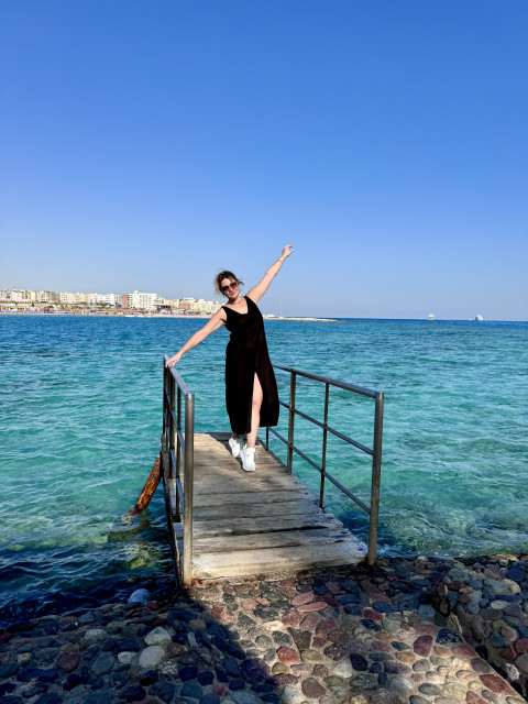 Юлия, Москва, м. Ольховая, 45 лет, 2 ребенка. Познакомлюсь с мужчиной для любви и серьезных отношений.Умею радоваться простым вещам, вдохновляют путешествия, люблю концерты и кино.