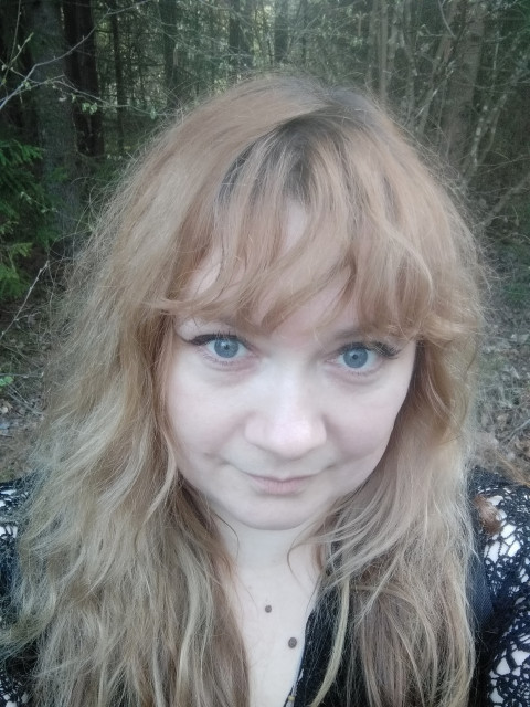 Юлия, Беларусь, Минск, 41 год, 1 ребенок. Познакомлюсь с мужчиной для любви и серьезных отношений, брака и создания семьи.Занимаюсь творчеством, люблю природу, лес, кино, музыку.