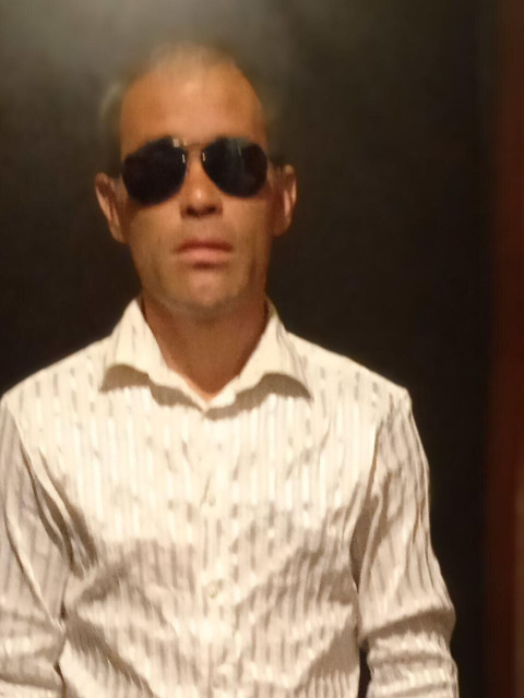 Геннадий, Россия, Новосибирск, 40 лет. Познакомлюсь с женщиной для брака и создания семьи.По переписке расскажу