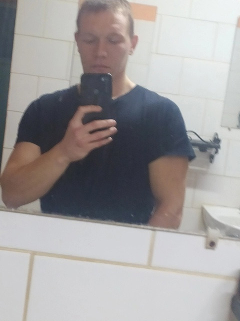 Николай, Россия, Калуга, 28 лет. Познакомлюсь с женщиной для любви и серьезных отношений, брака и создания семьи. Анкета 821428. 