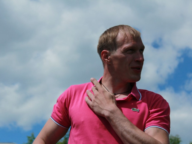 Алексей, Россия, Саратов, 37 лет, 1 ребенок. Познакомлюсь с женщиной для любви и серьезных отношений, брака и создания семьи, воспитания детей, рЗаботливый, люблю делать подарки родным людям. верный.. серьезный.. работаю вахтой 45/45. ищу верную