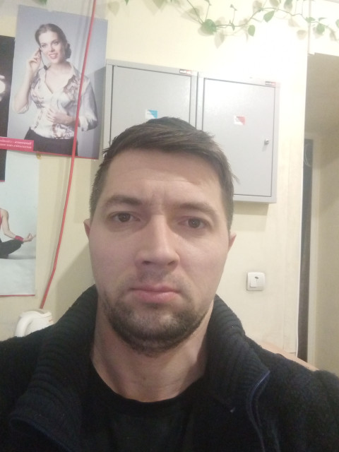 Олег, Россия, Ульяновск, 34 года. Познакомлюсь с женщиной для брака и создания семьи. не пьющую добрую хозяйственнуюНе курю не пью спортом занимаюсь работаю