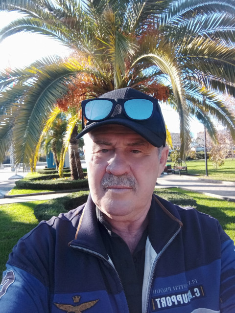 Владимир, Россия, Челябинск, 69 лет. Познакомлюсь с женщиной для брака и создания семьи.Холост 68 пенсионер военный ищу женщину для серьезных отношений создание семьи работаю автомобиль им