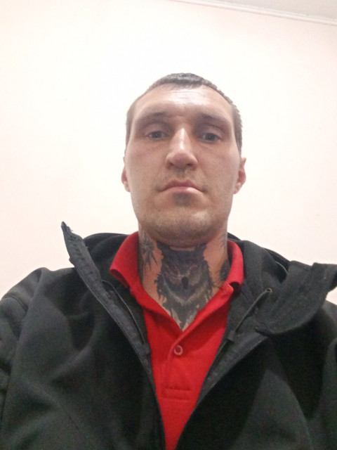 Алексей Калтоевски, Казахстан, Алматы, 36 лет, 2 ребенка. Хочу найти Хорошую привлекательную даму а те ту которым нужный только деньгиОбычный хороший человек люблю поговорить люблю рассмешить при встрече узнаете