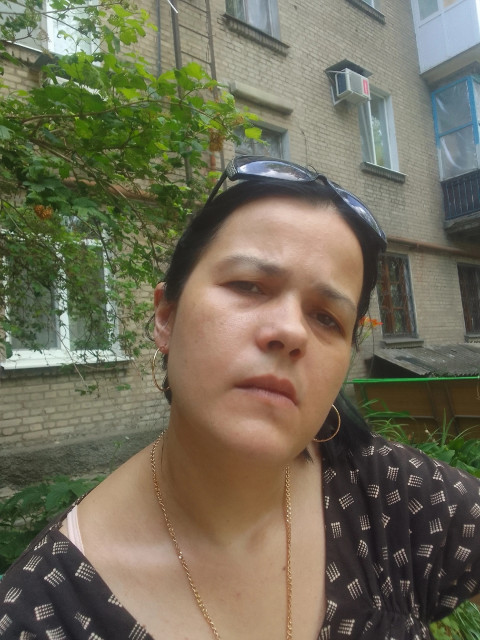 Юля, Россия, Снежное, 27 лет, 2 ребенка. Познакомлюсь с парнем для любви и серьезных отношений.Воспитую 2 сложных дитей живу сама аутистов