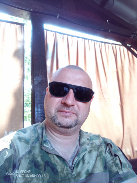 Алексей, Россия, Санкт-Петербург, 42 года, 1 ребенок. Познакомлюсь с женщиной для любви и серьезных отношений, брака и создания семьи, дружбы и общения.Весёлый, общительный, креативный, кто то говорит слишком добрый, реалист (но чудес не отрицаю), мног