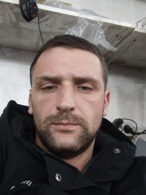 Юрий, Россия, Москва, 32 года. Познакомлюсь с женщиной для любви и серьезных отношений, брака и создания семьи. Анкета 823184. 